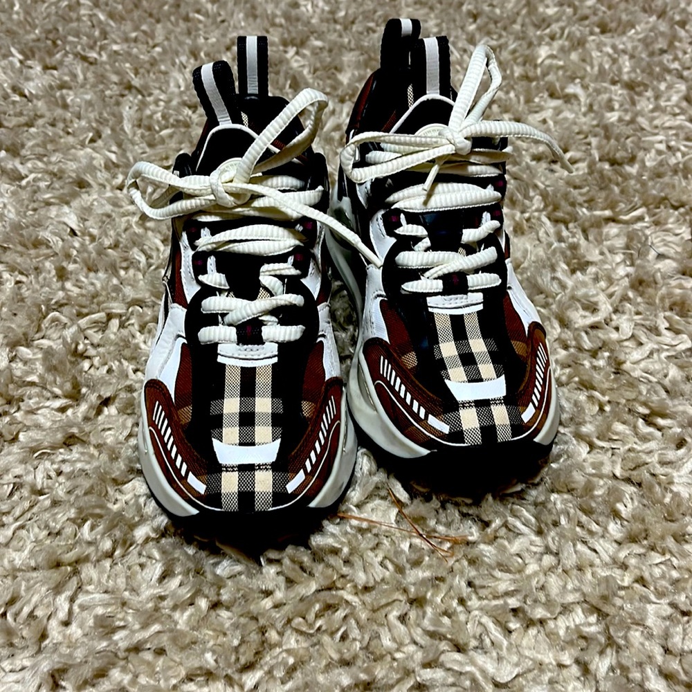 Burberry sneakers for women